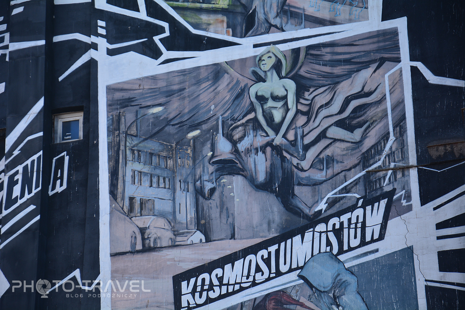 Kosmostumostów - mural obok arsenału we Wrocławiu - murale Wrocław