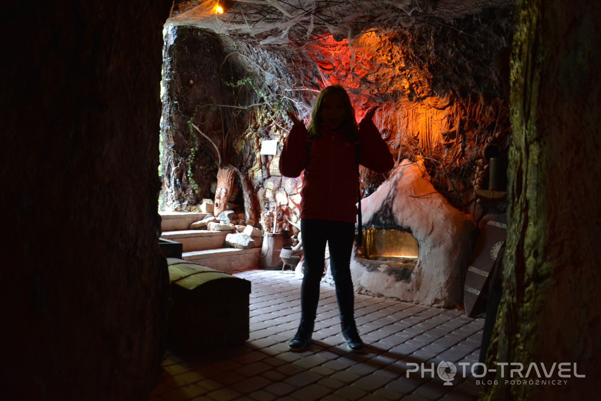 Góry Świętokrzyskie atrakcje - Babyjagowo w Hucie Szklanej - Jaskinia Zbója Madeja